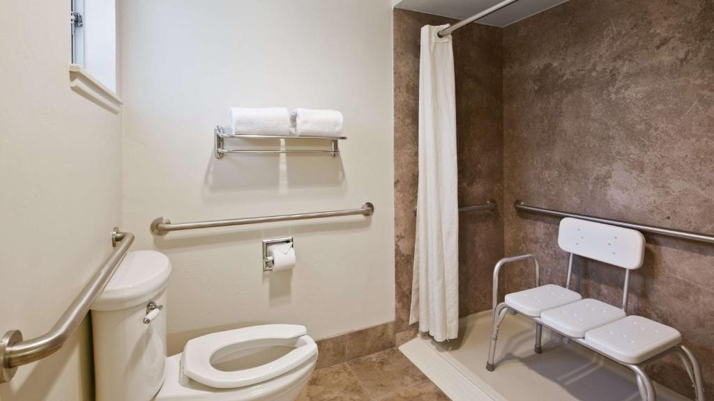 Popular attractions Area Nearby Property